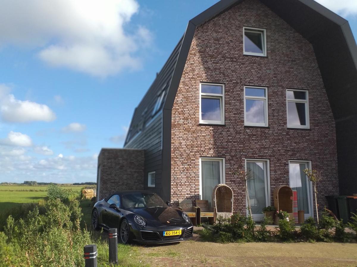 Oomes Huus Haestens And Koffie Den Hoorn  Exterior photo